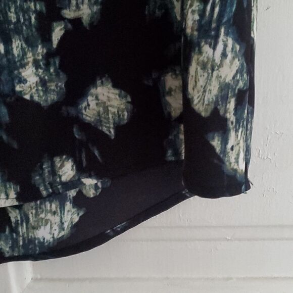 SimplyVera Button Down Blouse - Picture 5 of 8